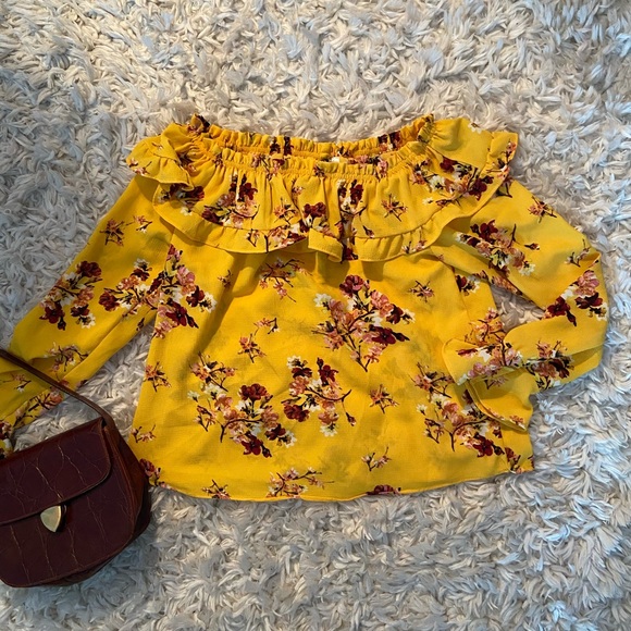 Off the shoulder blouse - Picture 3 of 3